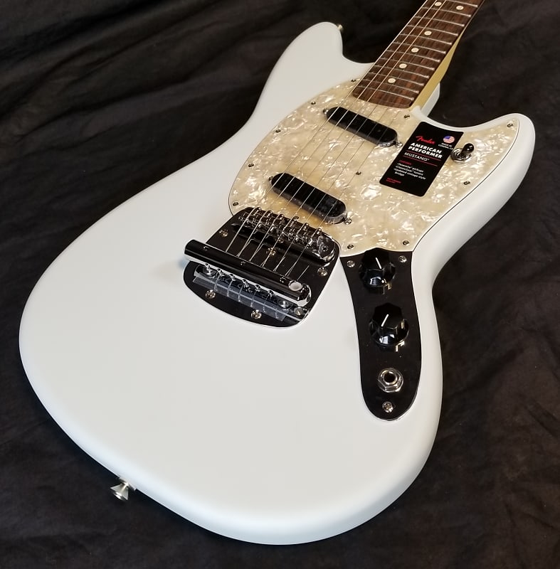 Fender American Performer Mustang | Reverb