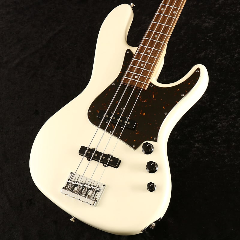 【限定特価】 FREEDOM CUSTOM GUITAR RESEARCH Anthra 4st Off White | Reverb ベース