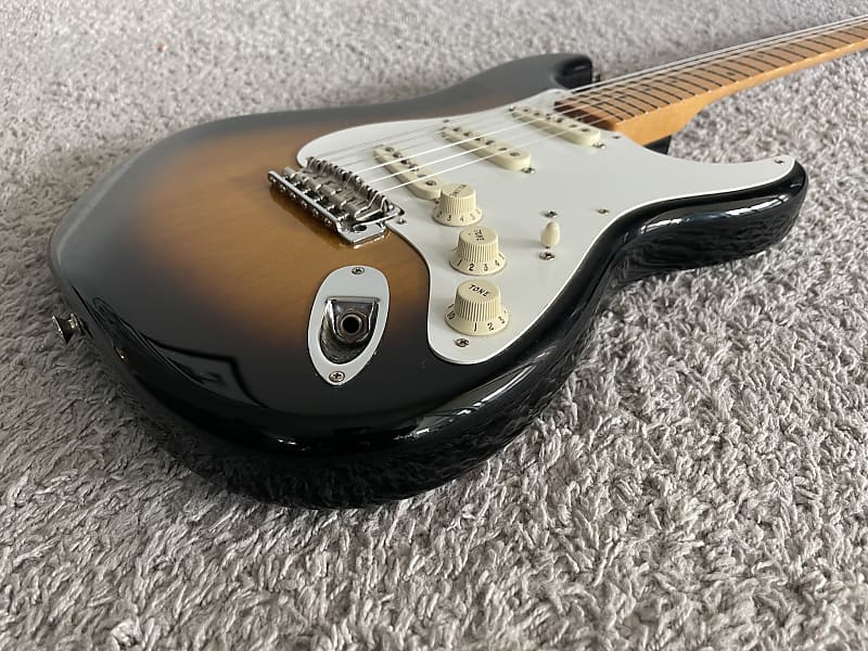 オールラッカー Fender Stratocaster 50s MIM Classic '50s Stratocaster (MIM) - FUZZFACED