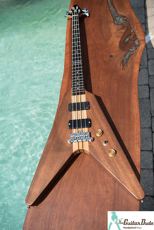 Classic 1996 Greco Flying V Neck Through Bass GVB-90 - RARE! - w Mahogany  Body - 5-Piece Maple & Walnut Neck w Hard Case