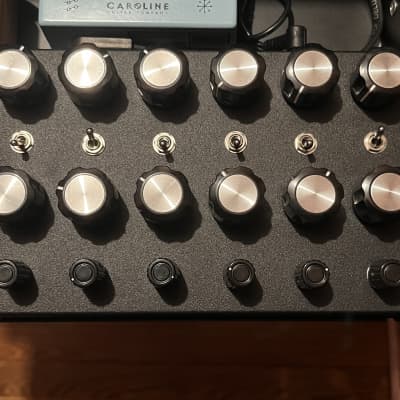 JMT NOSC-12 6-Oscillator Drone Synth | Reverb