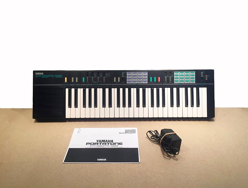 Yamaha PSR-12 FM Synthesizer Keyboard imagen 1