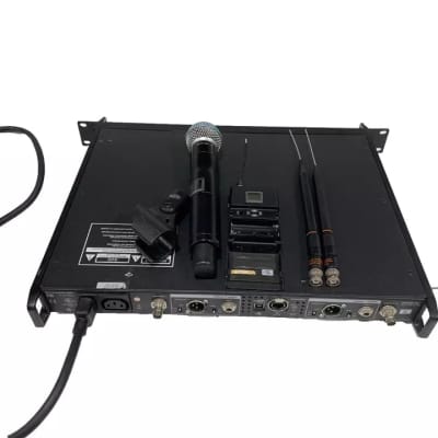 Shure UR4D Dual H4 Wireless Receiver W/(1)UR2 Handheld Transmitters #2420 (One) image 9