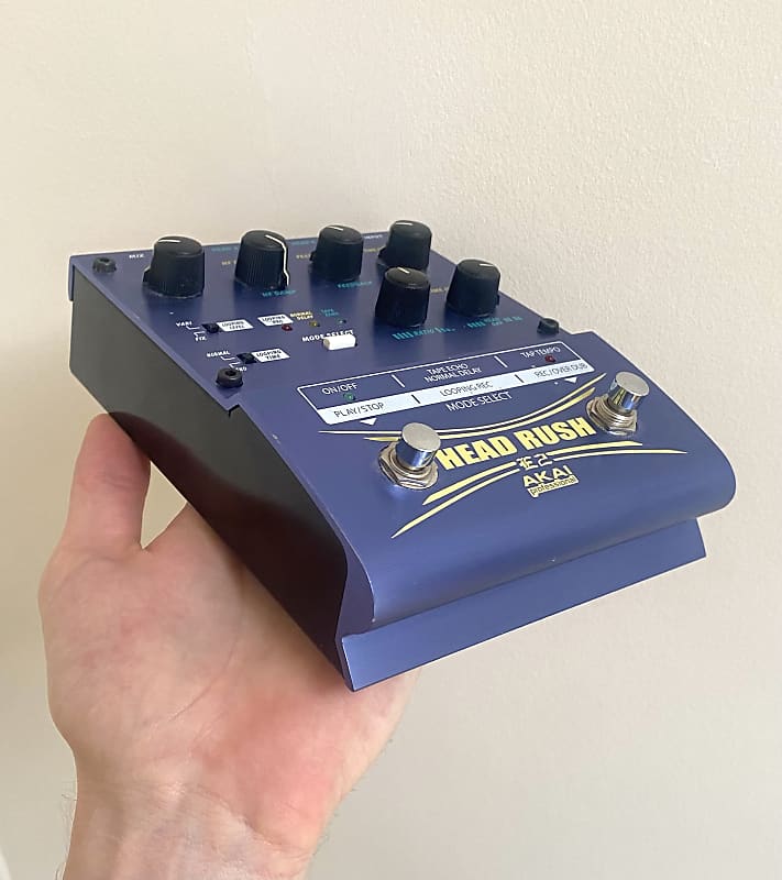 Akai E2 Headrush Delay/Looper | Reverb UK