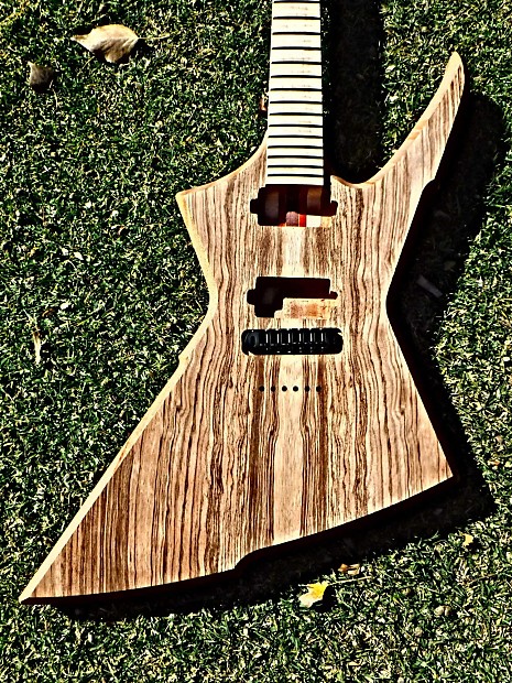 Lef outlet custom guitars