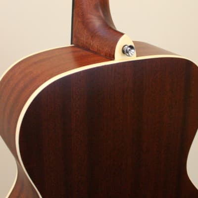 Alvarez RF26SSB Regent Series Folk/OM Acoustic Guitar Sunburst image 8