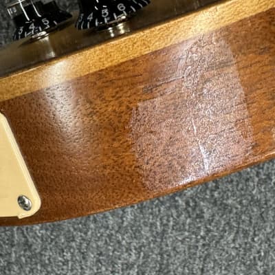 Gibson Les Paul Tribute 2019 - Present - Satin Honeyburst image 18