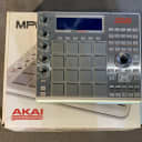 Akai MPC Studio Music Production Controller v1