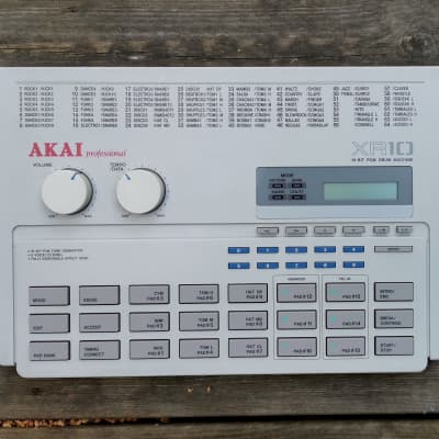 Akai XR10 - Rare & Powerful 16bit PCM Drum Machine