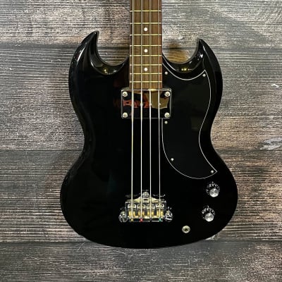 Epiphone EB-0 Short Scale Bass Black with a padded gigbag | Reverb