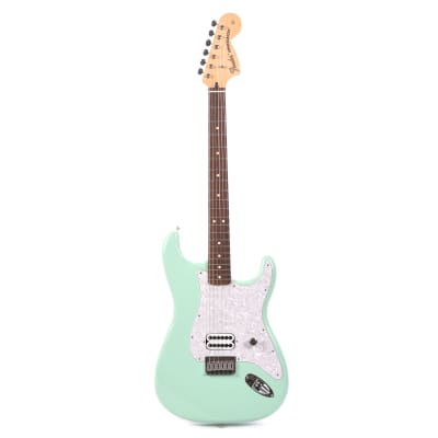Fender Artist Limited Edition Tom DeLonge Stratocaster Surf Green image 4