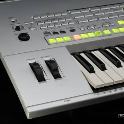 Yamaha Tyros Digital Worskstation Synthesizer (1st gen) image 7