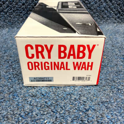 Dunlop GCB95 Cry Baby Wah Pedal image 8