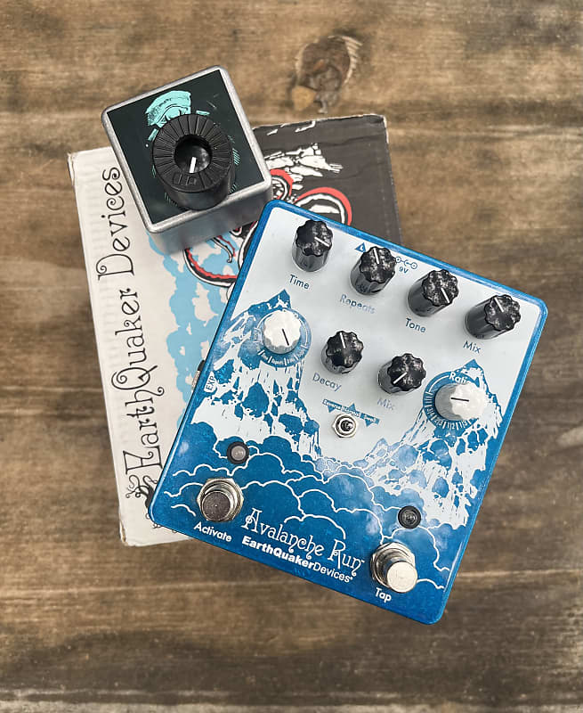 EarthQuaker Devices Avalanche Run Stereo Reverb & Delay with Tap Tempo V2
