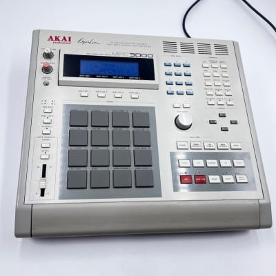 Akai MPC 3000 | Reverb