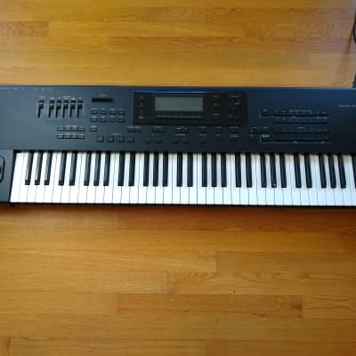 Korg i2 - Message Me for a Shipping Estimate