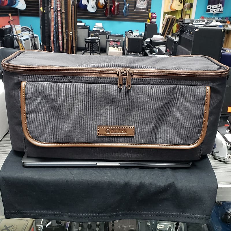 Yamaha thr30 outlet bag