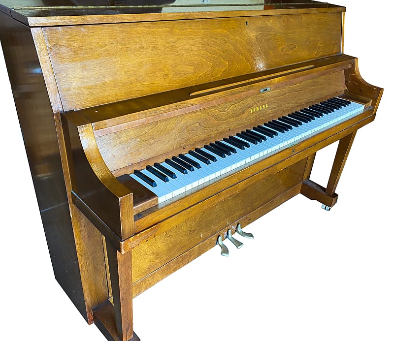 Great  upright piano Yamaha 46'' image 1
