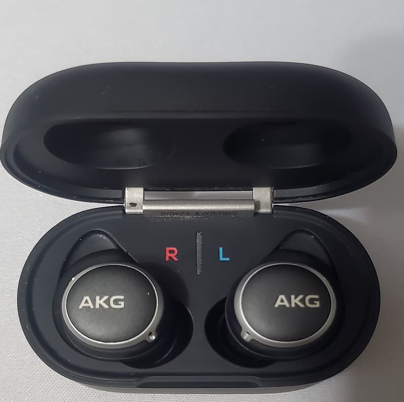 Akg 204 on sale