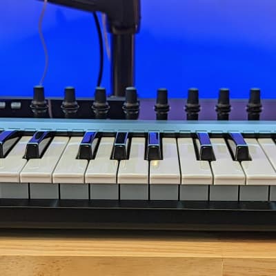 Native Instruments Komplete Kontrol S49 MK1 | Reverb