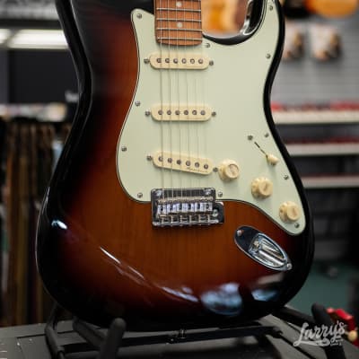 Fender Deluxe Roadhouse Strat - 3-Color Sunburst image 1