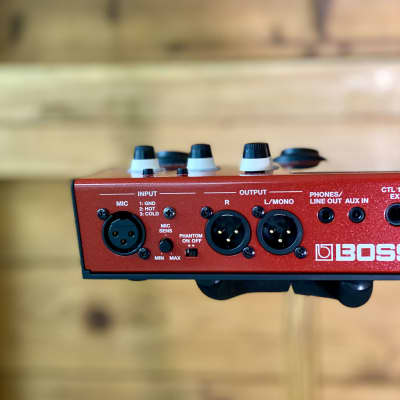 Boss VE-5 Vocal Performer Effects Processor | Reverb Canada