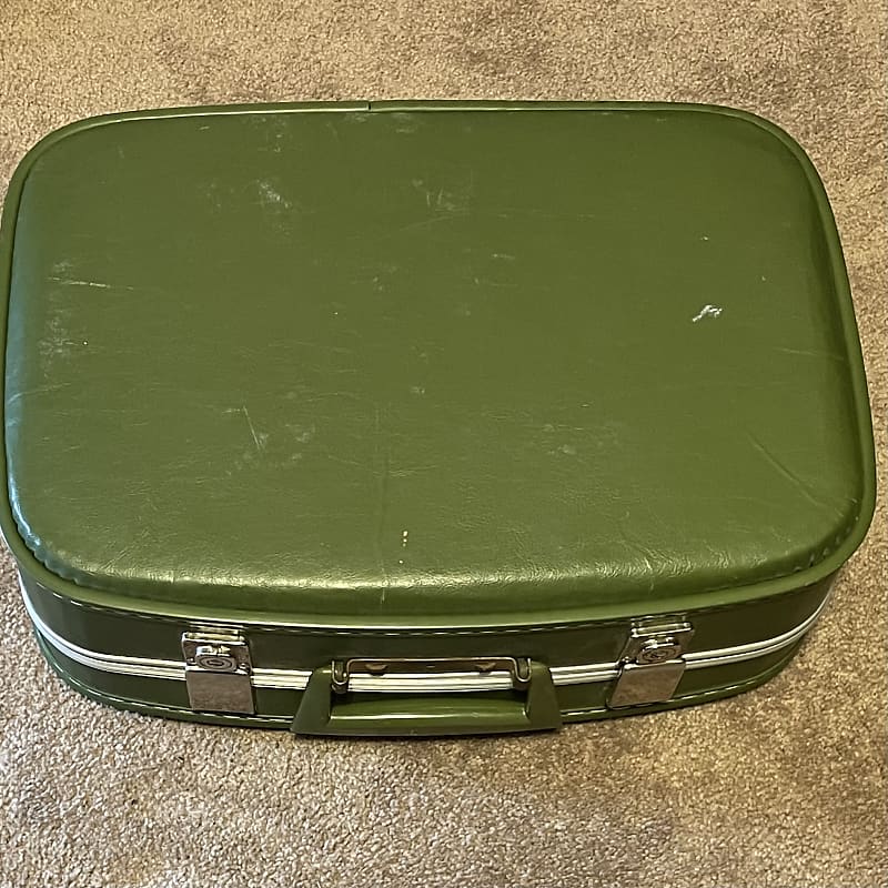 Suitcase Pedalboard, Green Reverb