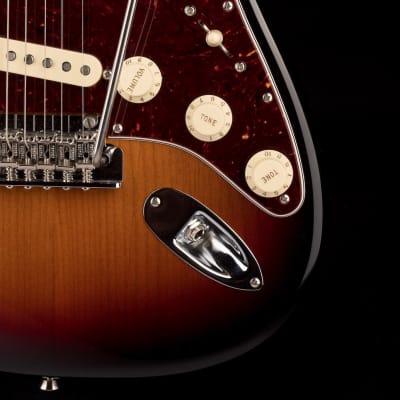 Used Fender American Professional II Stratocaster 3-Tone Sunburst with OHSC image 9