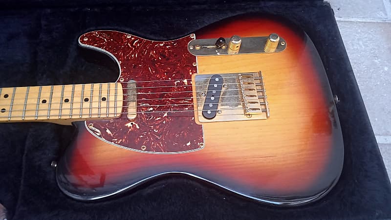 Valley Arts Custom Pro USA Telecaster