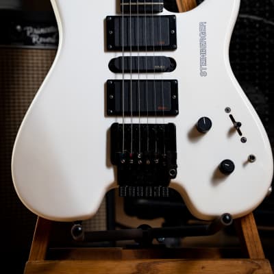 Steinberger GM7TA - White for sale