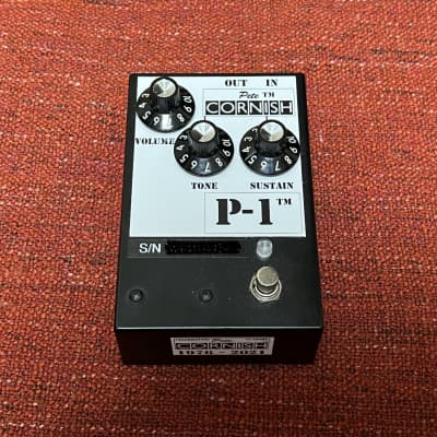 Pete Cornish P-1 Battery-Free Double Isolated Fuzz and Distortion