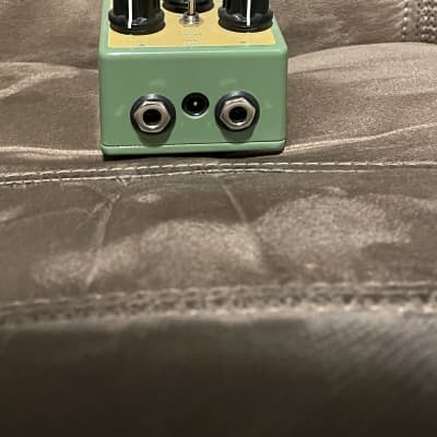 EarthQuaker Devices Plumes Small Signal Shredder Overdrive 2019 - Present - Green / Yellow Print image 2