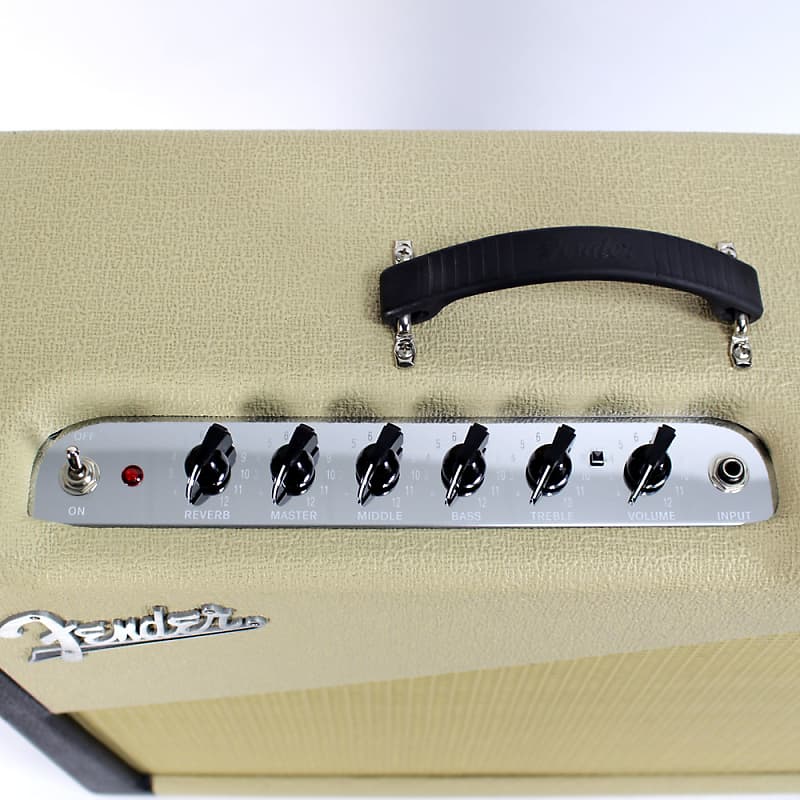 Fender Two Tone Amp Custom Shop 15-Watt 1x12" / 1x10" Guitar Combo 2001 - 2003 image 2