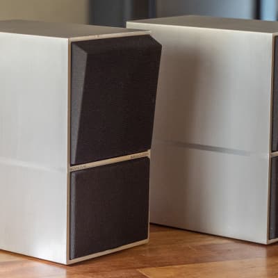 Bang & Olufsen Beovox CX50 1986 - bookshelf speakers