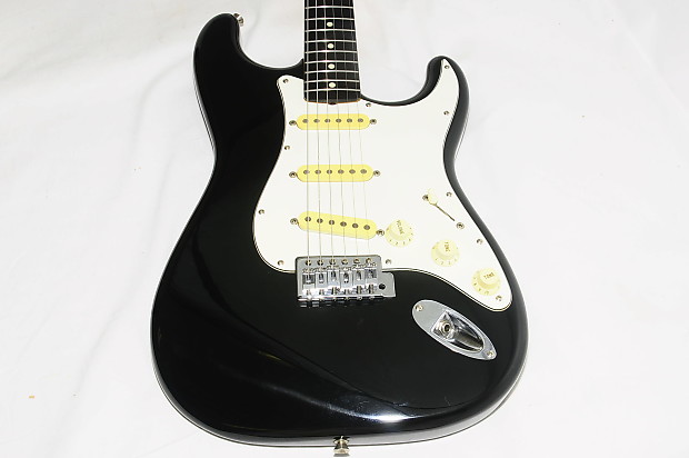Excellent Fender Japan Black ST-362 Stratocaster Electric