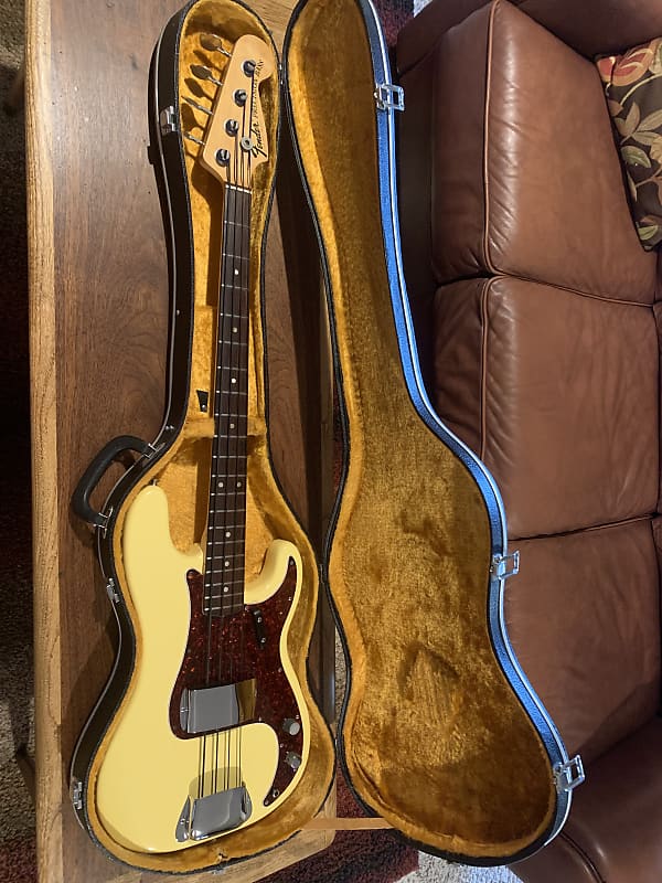 Vintage bass case Made in Japan MIJ Univox/Ibanez Reverb