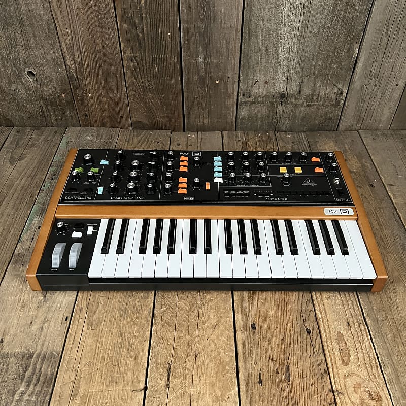 美品　BEHRINGER (ベリンガー)POLY D poly-d_3.png