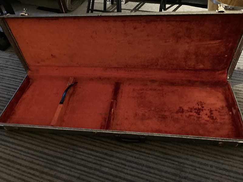 Fender Vintage Hardshell Case for Mustang Bass MidLate Reverb
