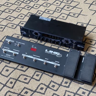 LINE 6 BASS POD PRO ベースアンプヘッド Line 6 Bass POD Pro Rackmount Multi-Effect and Amp Modeler