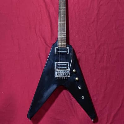 FERNANDES BSV-90 1980年代製 FERNANDES フライングVモデル！BSV-90（中古）の紹介！｜難波の