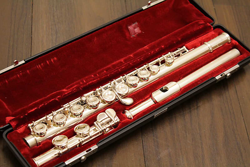 YAMAHA YFL 411 Flute (09/05)