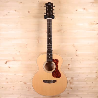 Guild Jumbo Junior Solid Spruce Top / Layered Flame Maple Travel Acoustic-Electric Guitar image 2