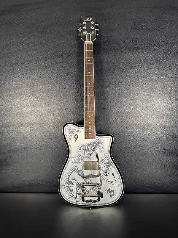 Duesenberg Johnny Depp Signature Series Electric Guitar Duesenberg Johnny Depp Signature Series Electric Guitar