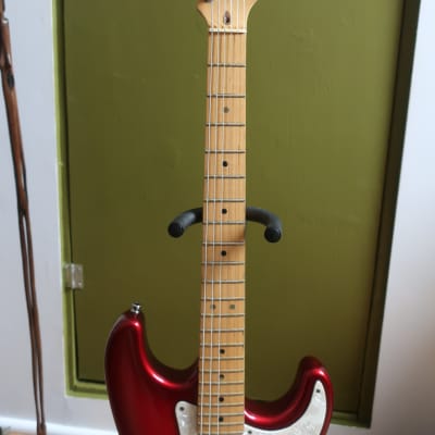FENDER STRATOCASTER AMERICAN STANDARD 1995 CANDY APPLE RED image 7