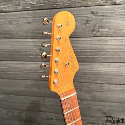 Fender Vintera '60s Stratocaster Modified MIM Electric Guitar image 11
