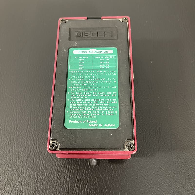 Boss DM-3 Delay 1984 s/n 465400 with MN3205 BBD and MN3102