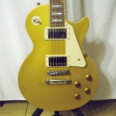 Epiphone Les Paul Standard 2019 Gold with Hard Case image 2