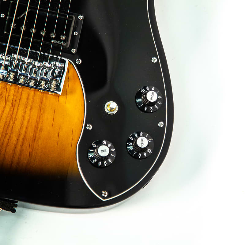 ギター Squier Telecaster Deluxe FALL OUT BOY Squier Telecaster Deluxe Owned By Joe Trohman Of Fall Out