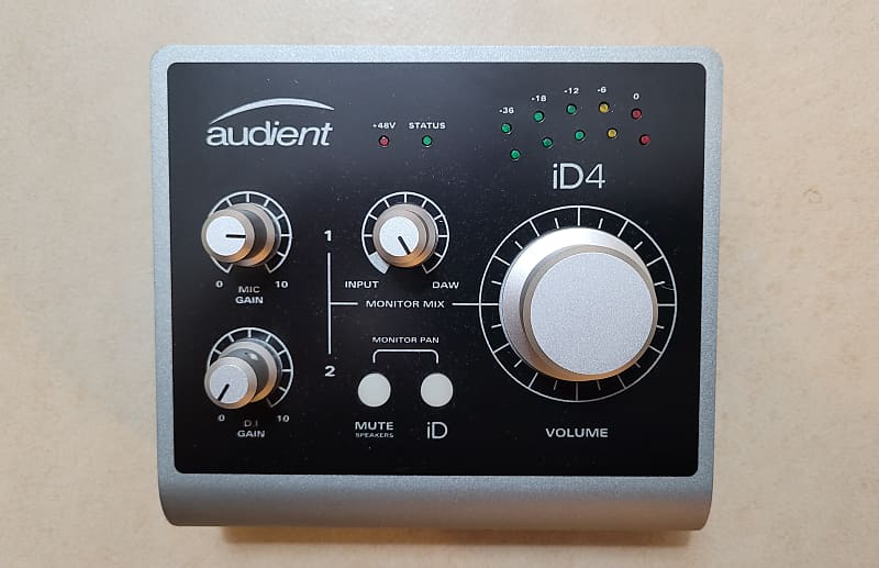 Audient iD4 Desktop USB Audio Interface image 1