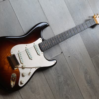 小物 TATE FENDER Custom Shop Stratocaster Artisan Tamo Ash, CZ 532985